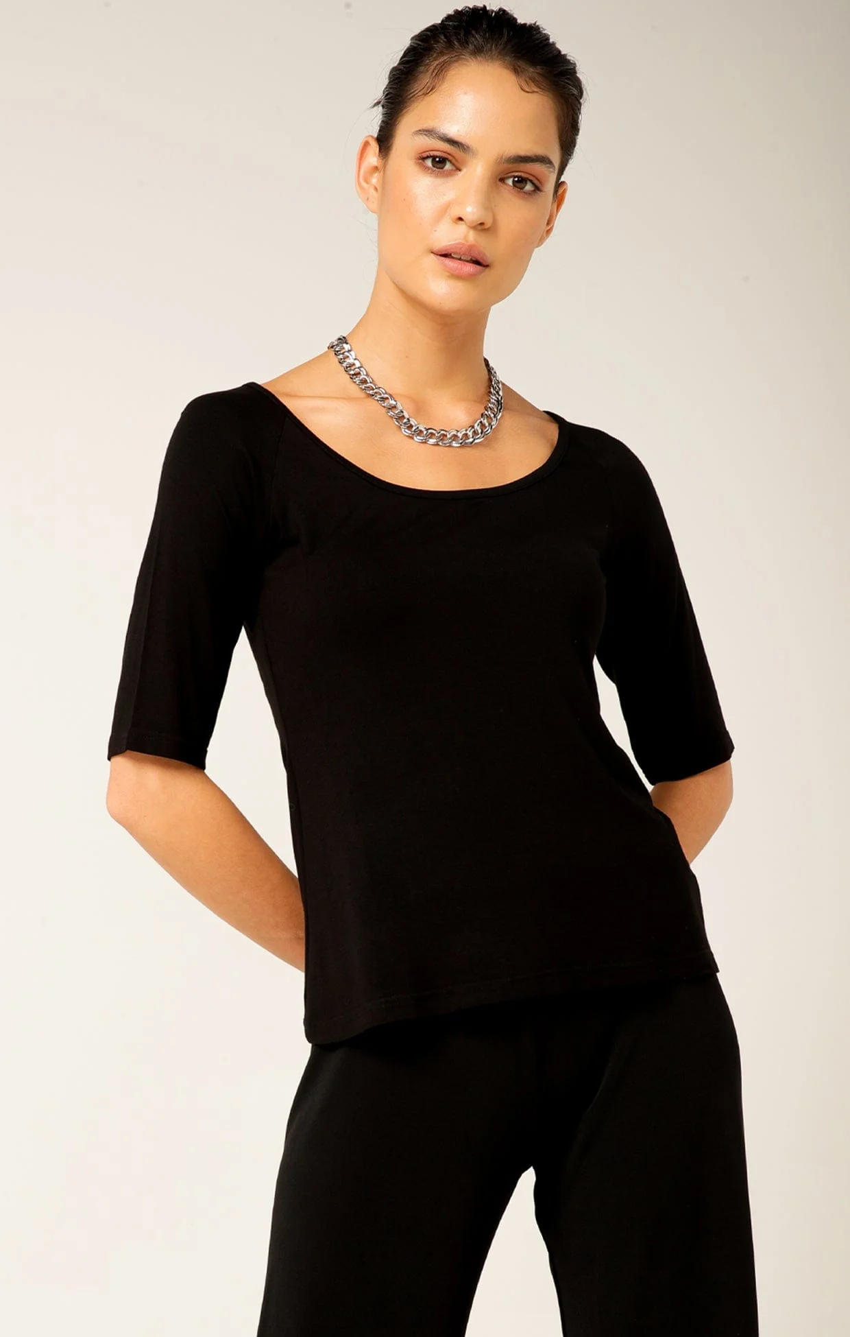 3/4 SLEEVE TOP IN BLACK - Image 5