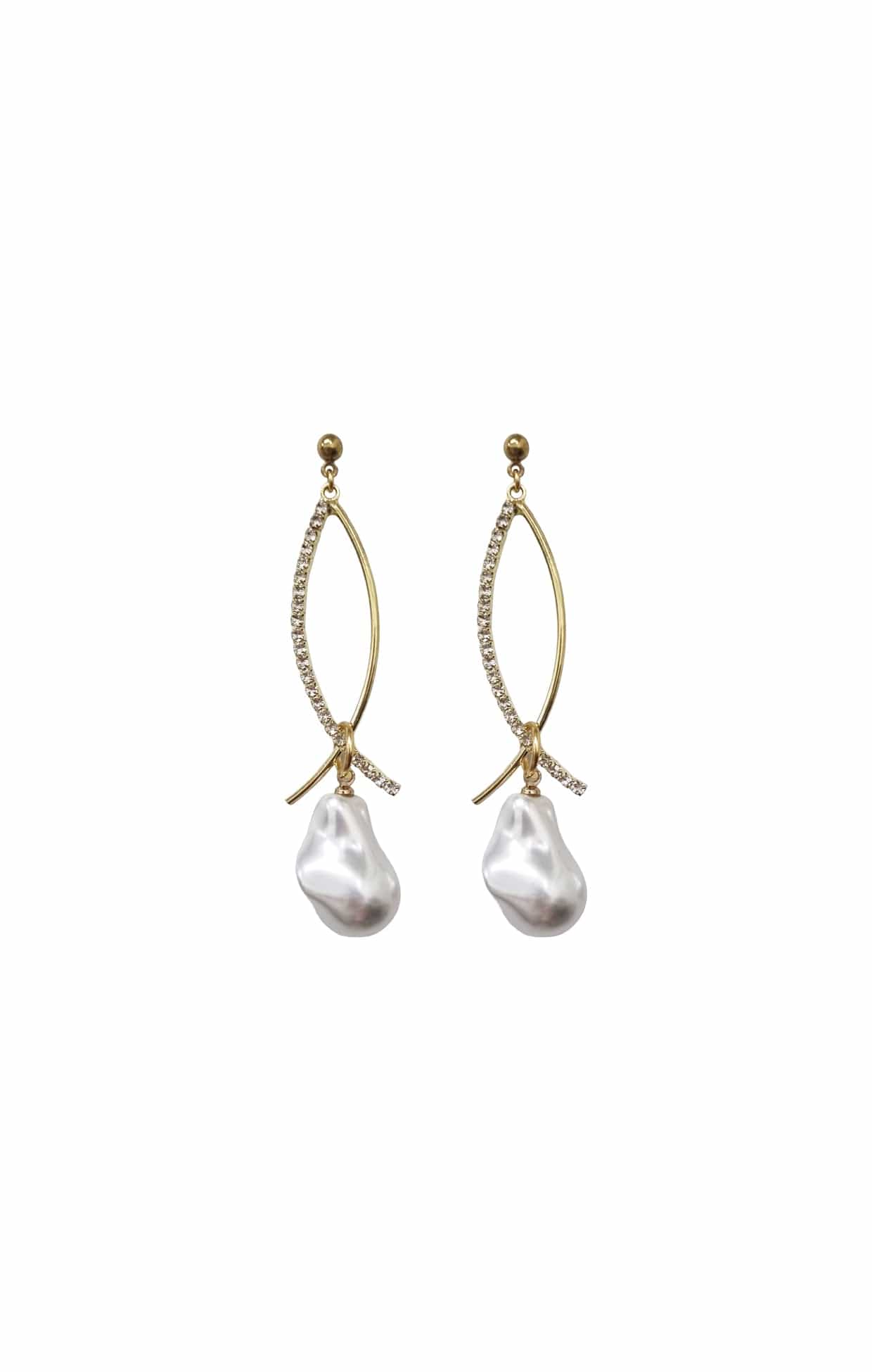 ALLEGRA DROP EARRINGS IN PEARL