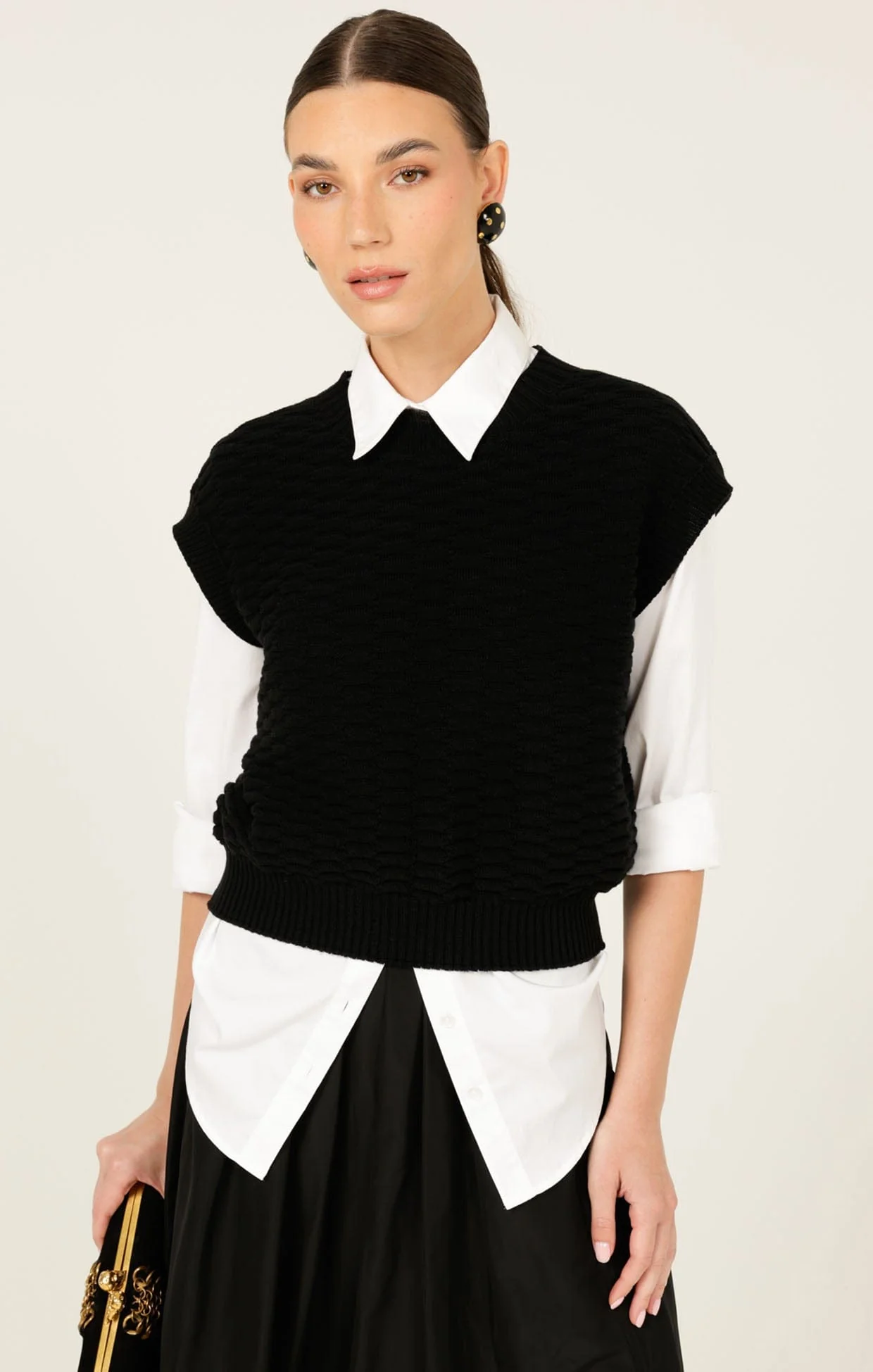 BUBBLE KNIT TOP IN BLACK - Image 4