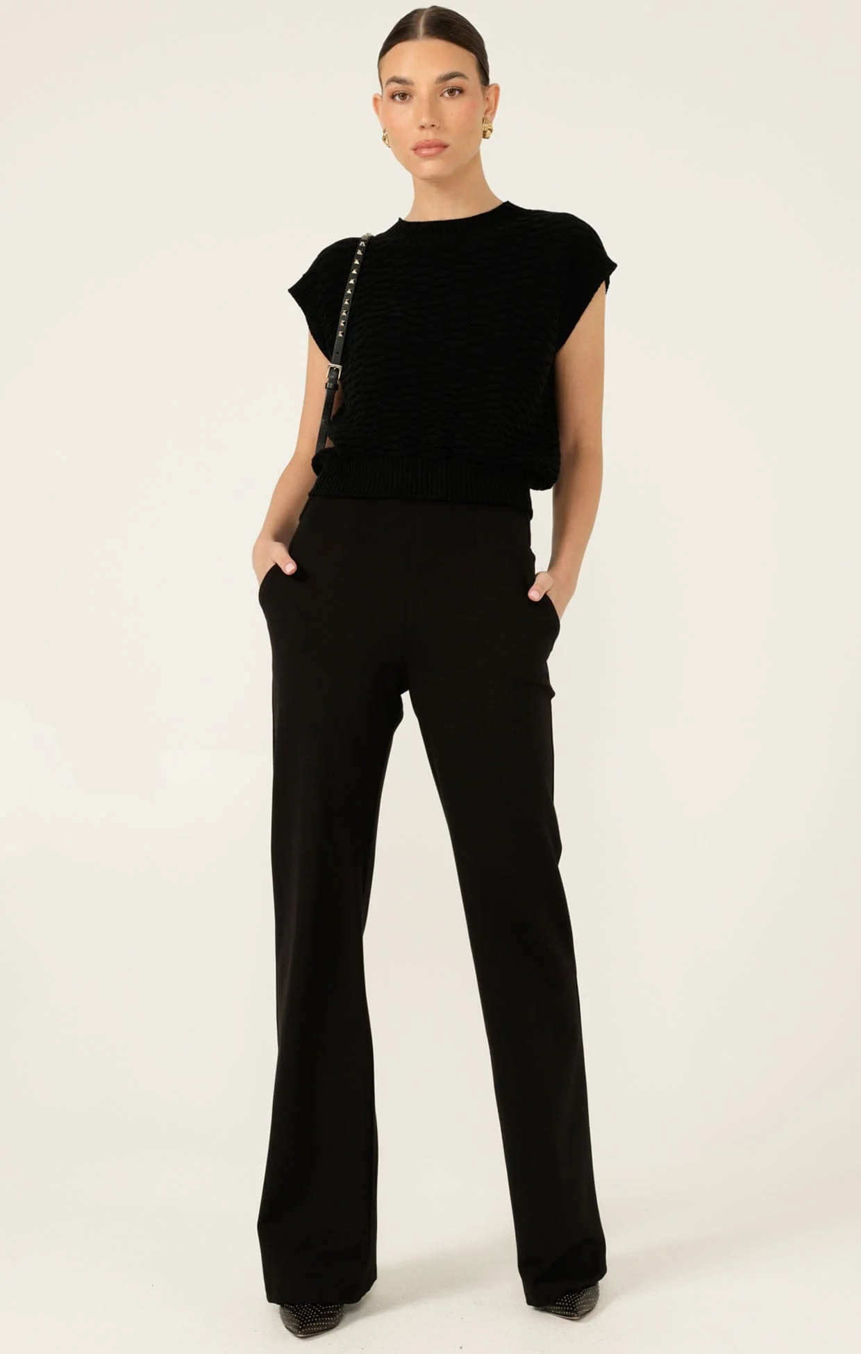 BUBBLE KNIT TOP IN BLACK - Image 6