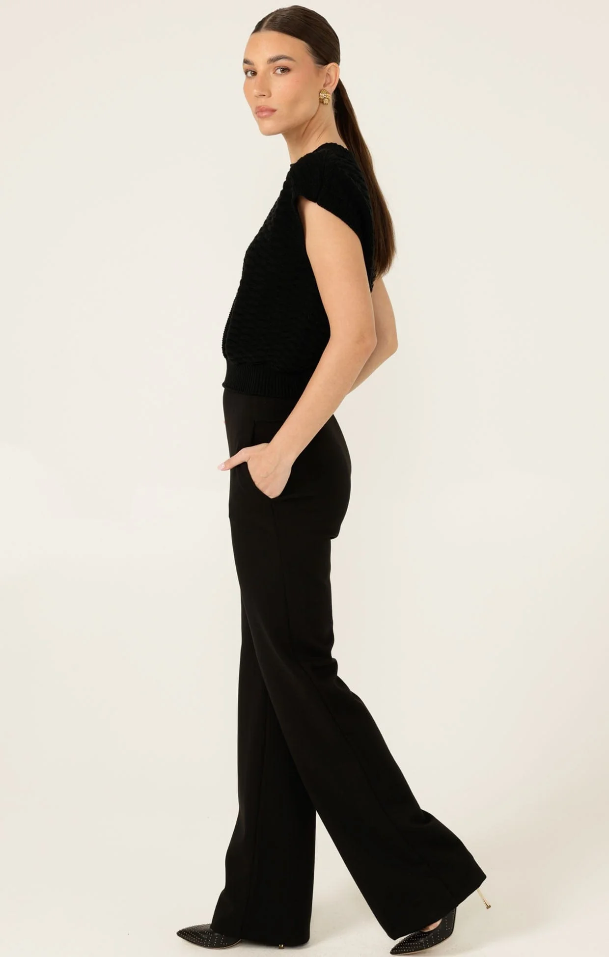 BUBBLE KNIT TOP IN BLACK - Image 7