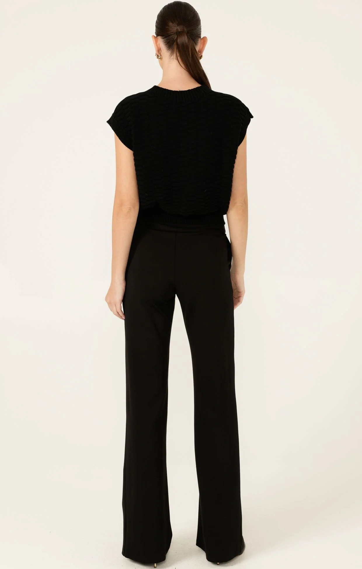 BUBBLE KNIT TOP IN BLACK - Image 9