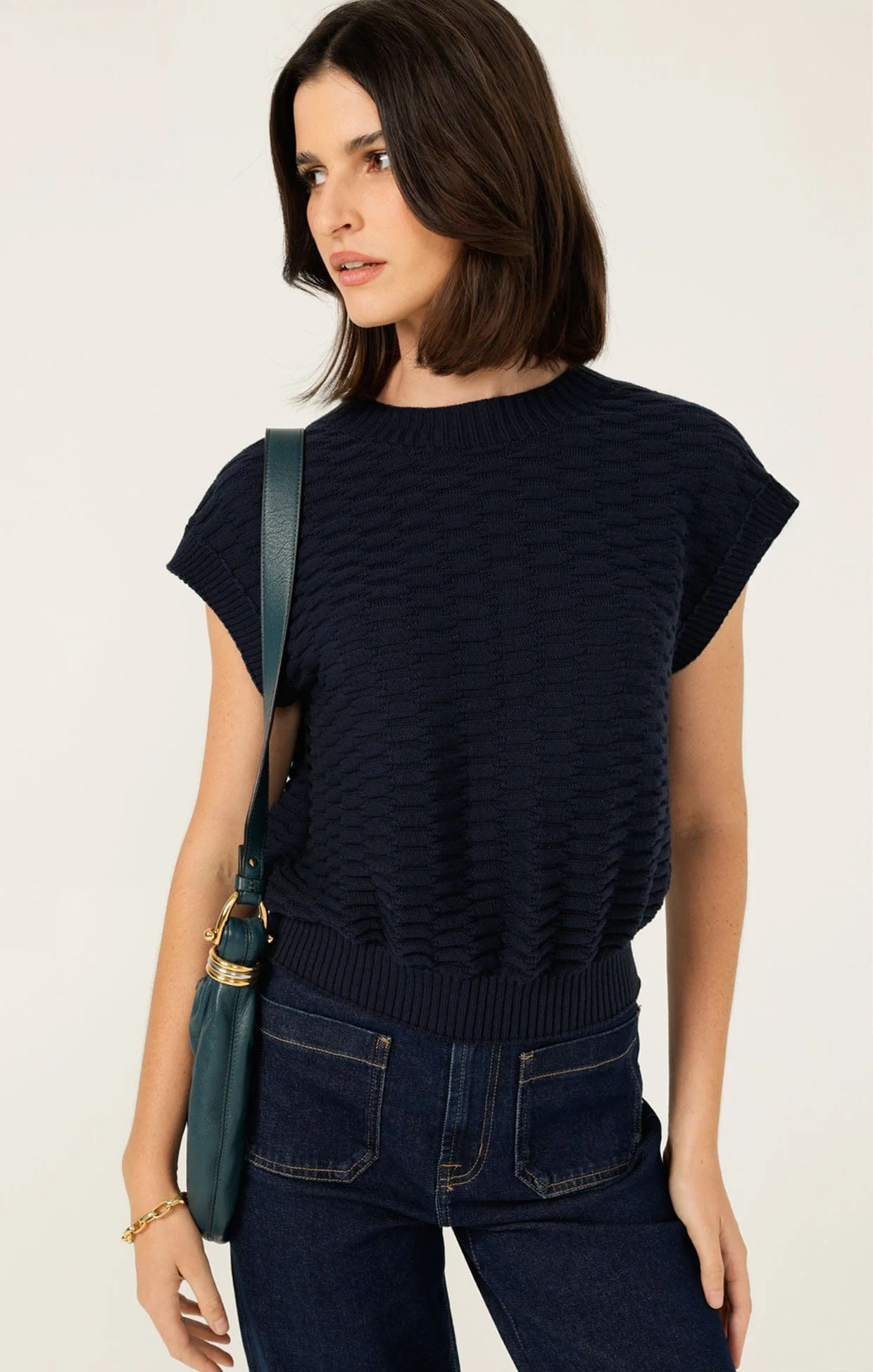 BUBBLE KNIT TOP IN NAVY - Image 4