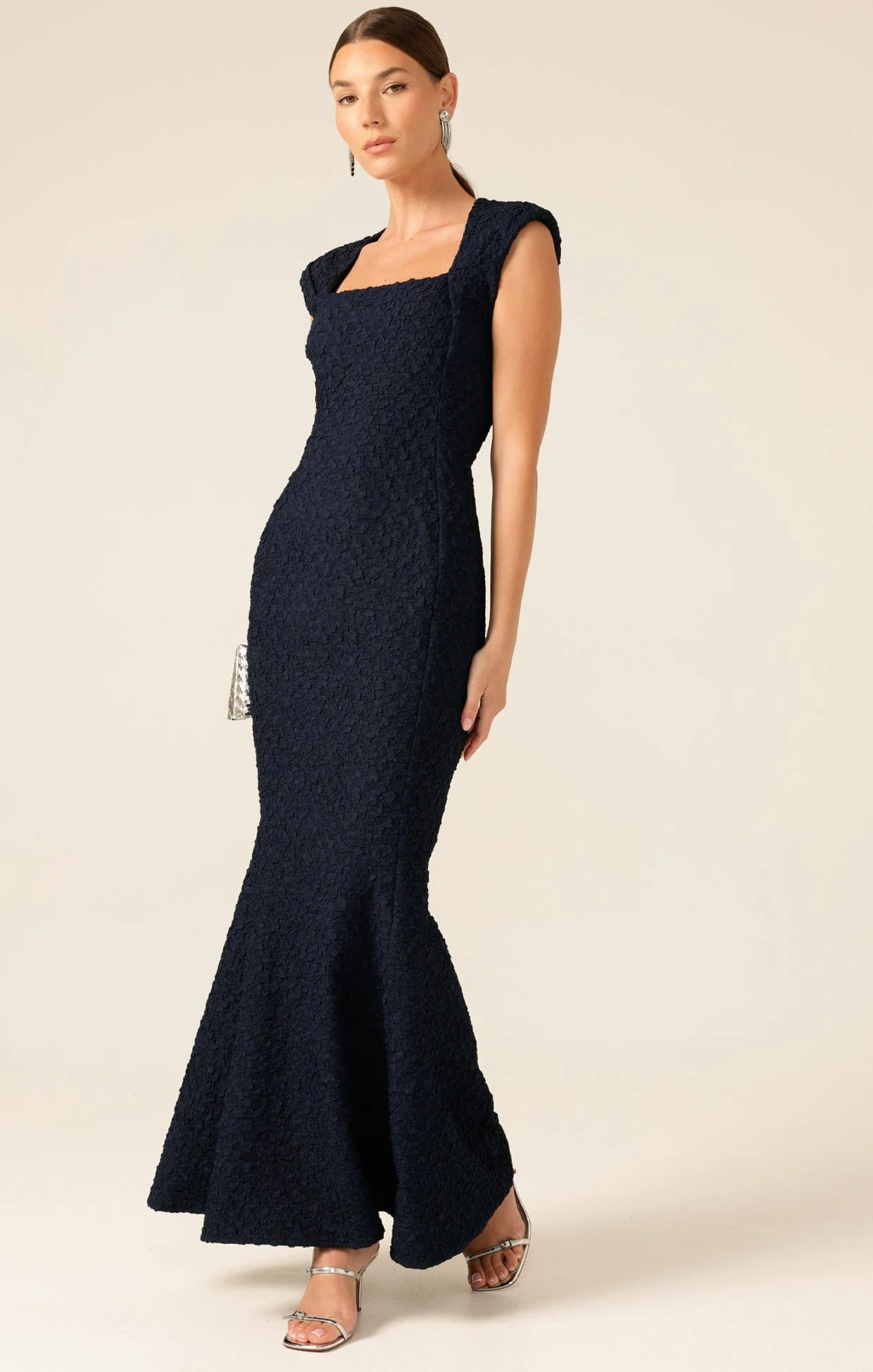 GALA ROYALE GOWN IN NAVY - Image 7
