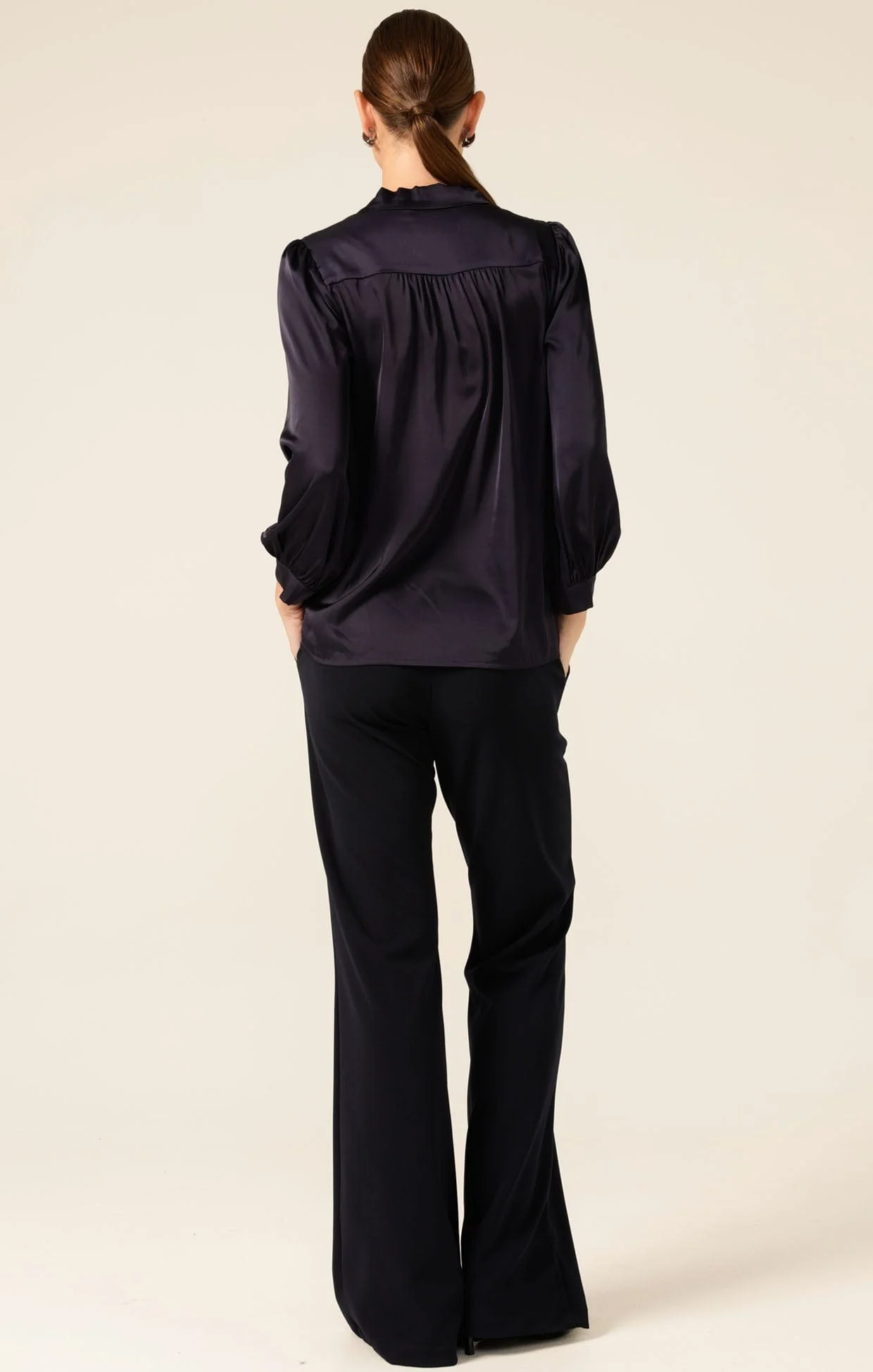HATCHIE BLOUSE IN NAVY - Image 7