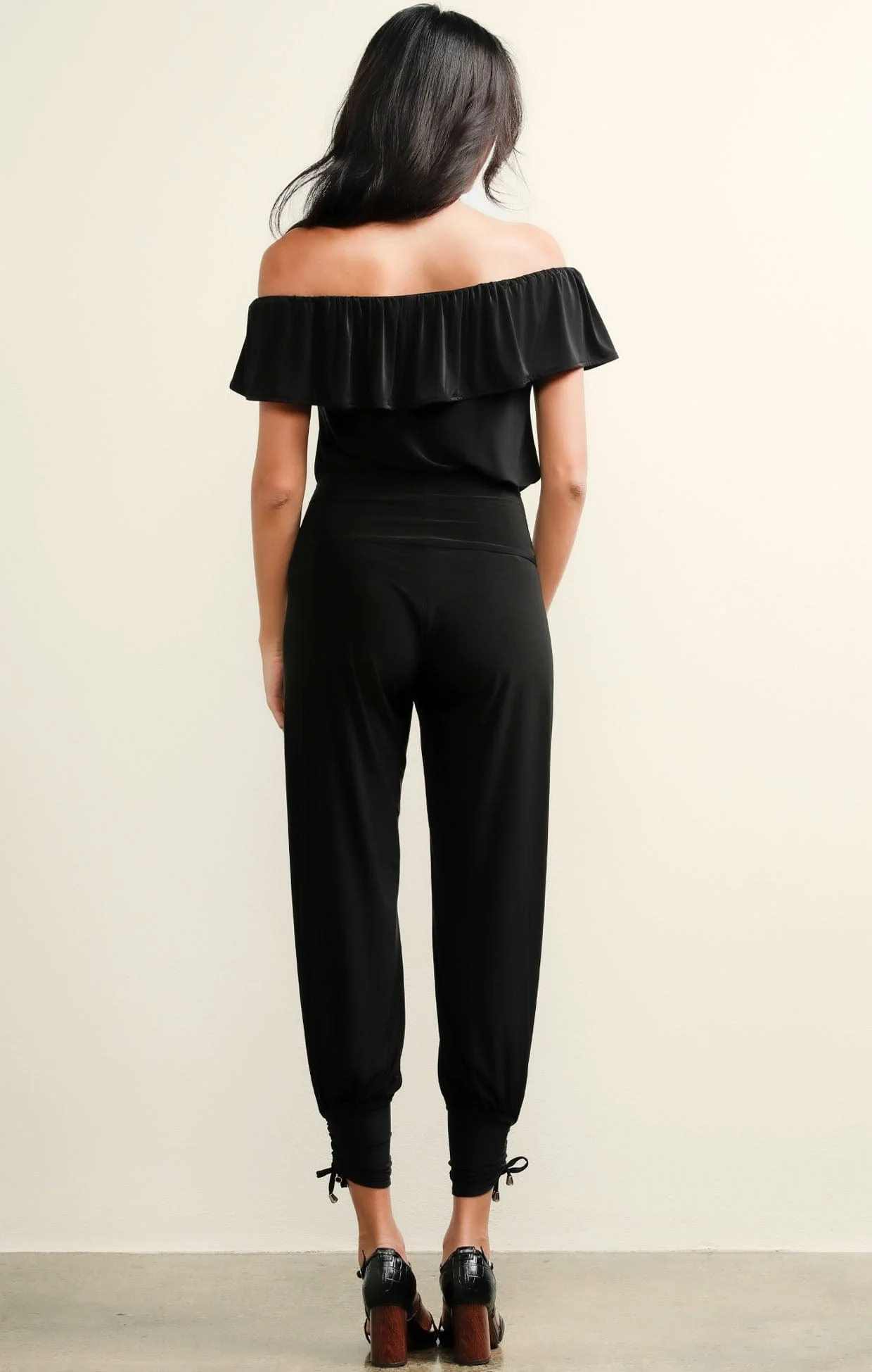 OFF SHOULDER FRILL TOP IN BLACK - Image 4