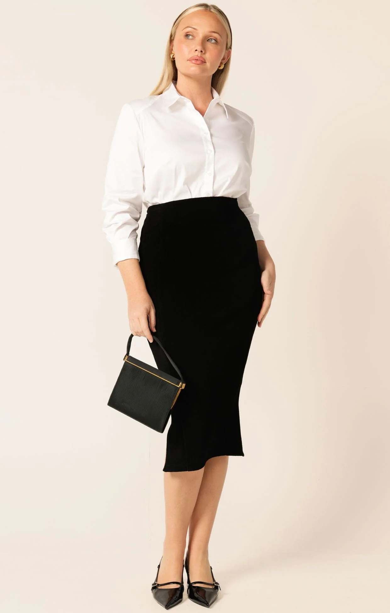 PENCIL SKIRT IN BLACK - Image 3