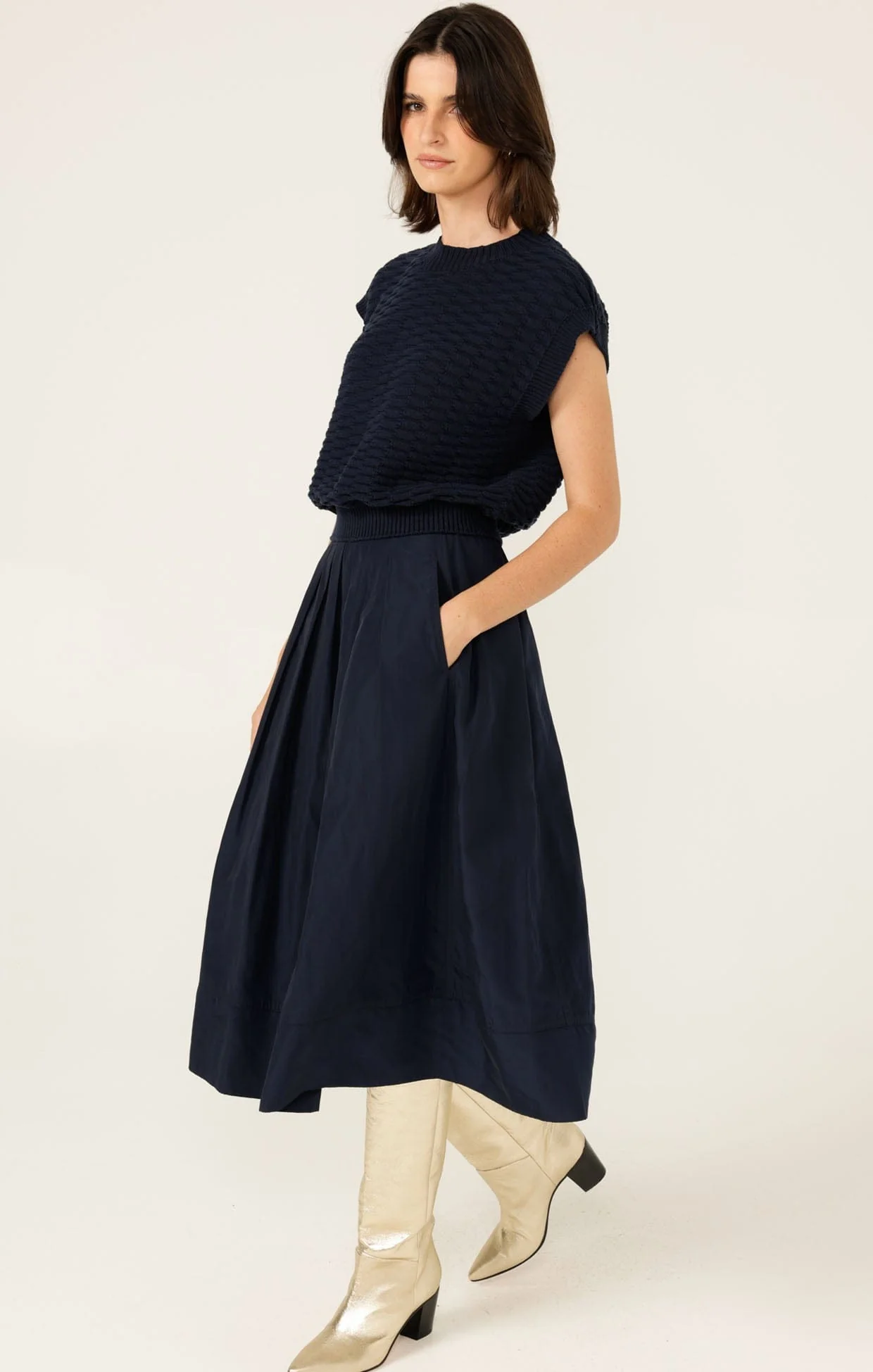 PLEATED A-LINE SKIRT IN NAVY - Image 12