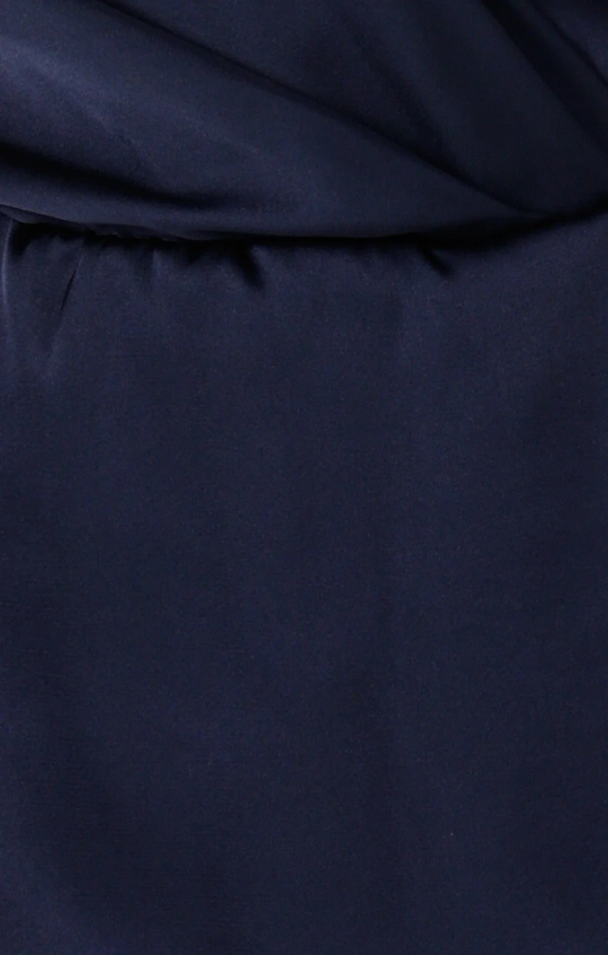 SATIN FAUX WRAP TOP IN NAVY - Image 10