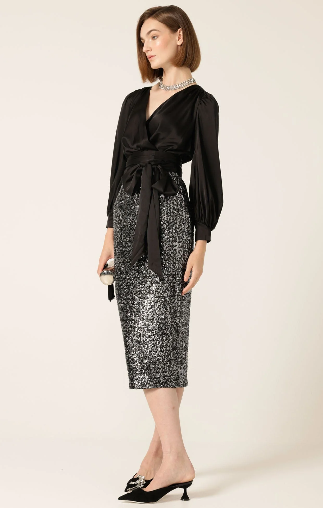 SEQUIN PENCIL SKIRT IN BLACK SILVER - Image 2