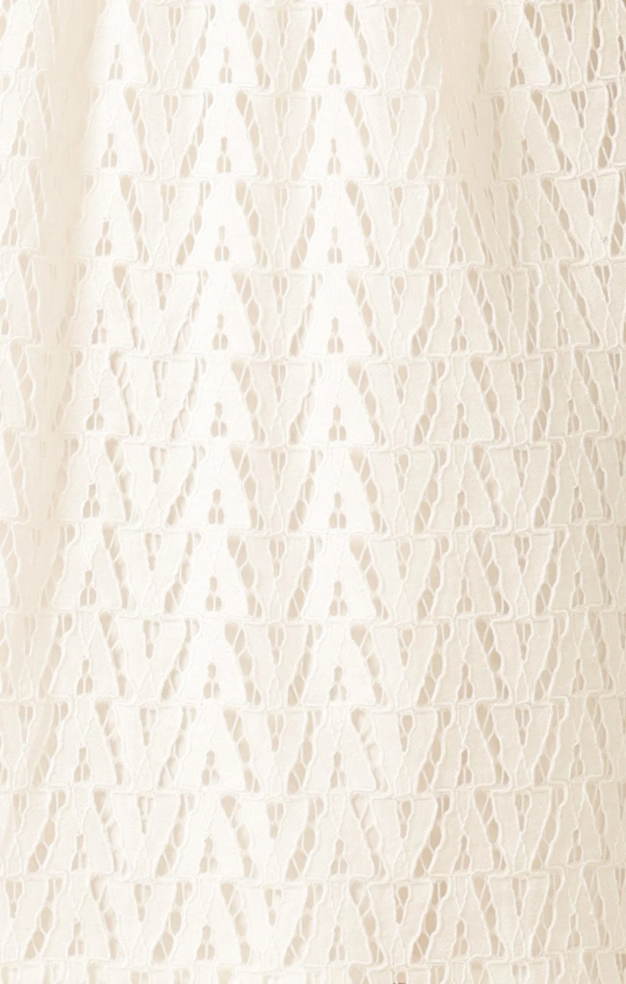 WHITE LOTUS SHIFT DRESS IN WHITE - Image 9